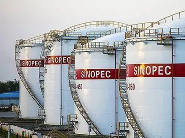 石化行業(yè)下游需求轉(zhuǎn)弱，景氣小幅回落